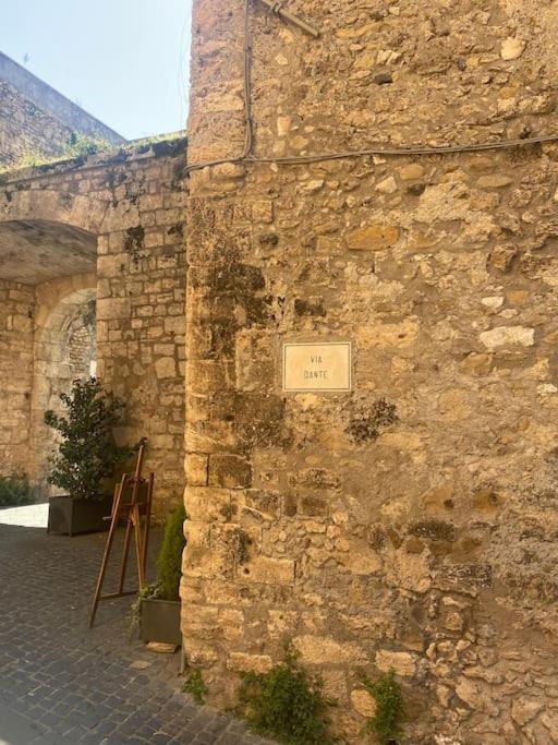 Apartamento Il Nido Dell'Arte Anagni Exterior foto